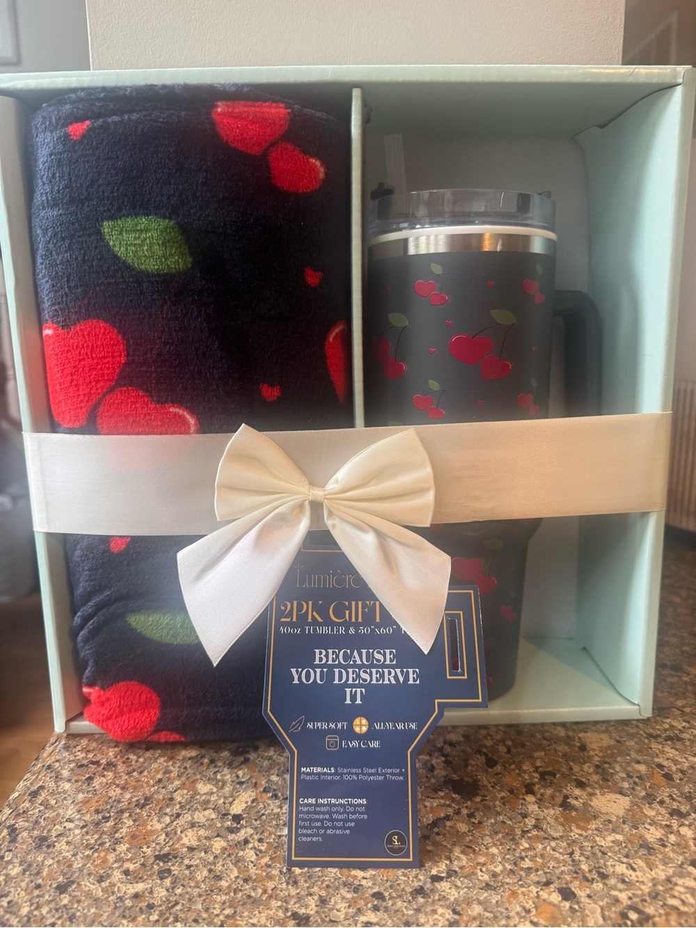 Source Unknown Cherry Print Gift Set - Black, Red, Green